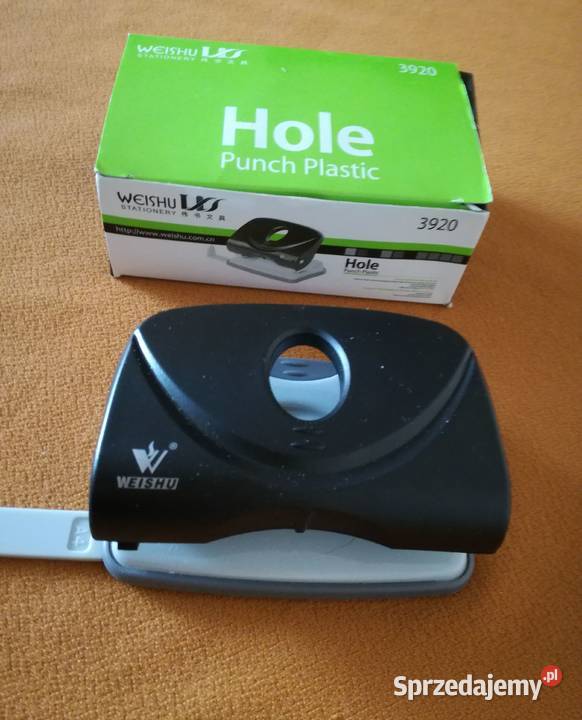 Blok techniczny zeszyty okładki linijki zszywacz