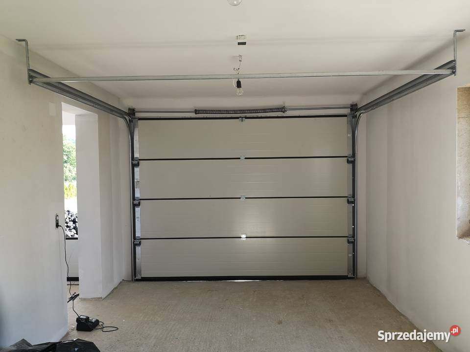 Brama na PILOTA garażowa segmentowa 2750x2500 Mszana Dolna