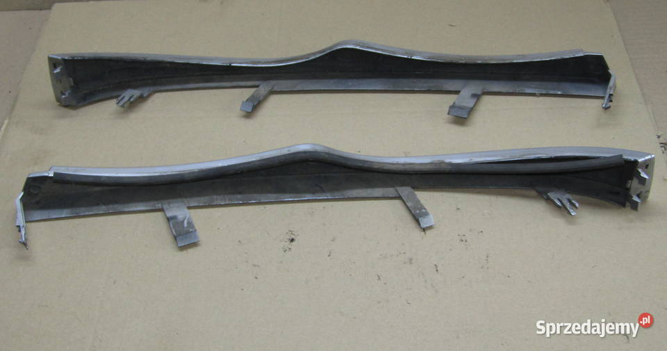 LISTWA POD LAMPY BMW 3 E46 LIFT 7030553 Listwy i nakładki Mysłaków