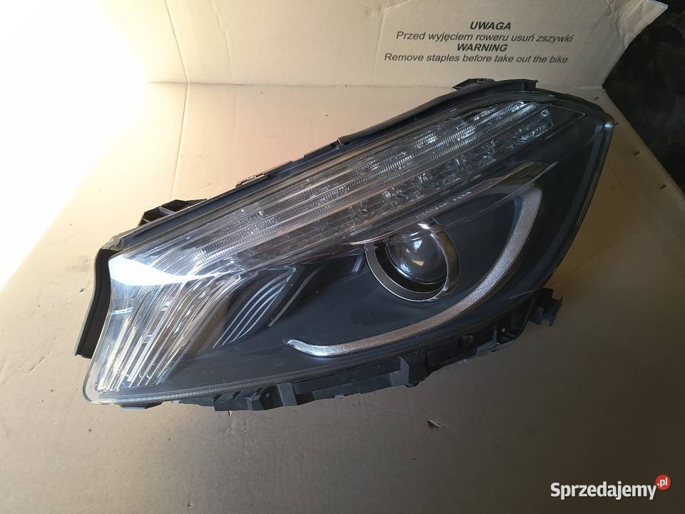 Mercedes Aklasa W176 Reflektor lewy kpl Xenon Domasław
