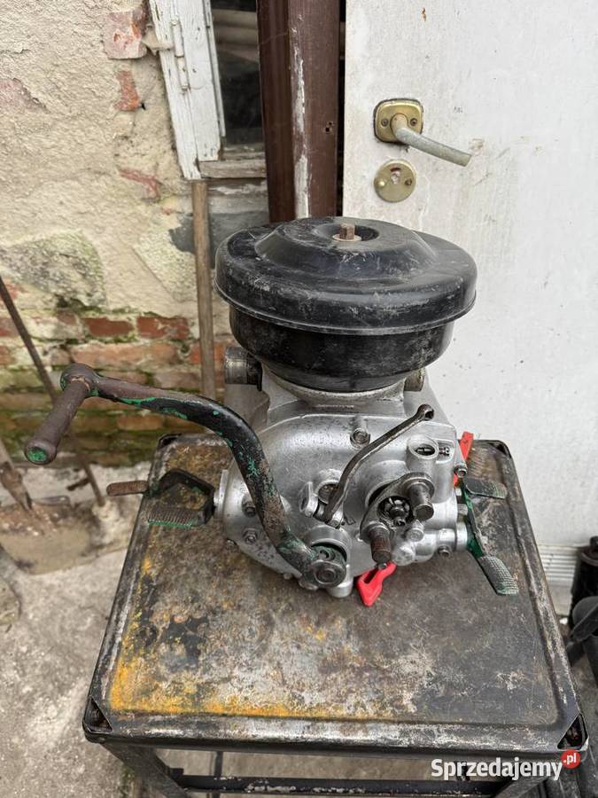 Ural Oryginalna Skrzynia Bieguw z Tylnym Filtr Przemyśl sprzedam