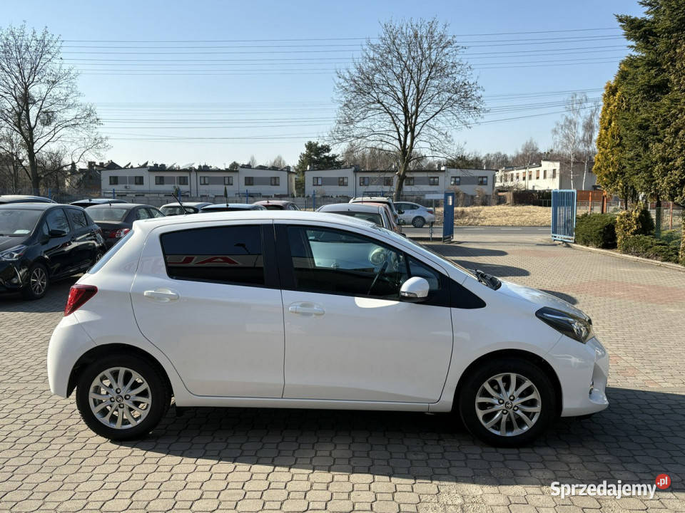 Toyota Yaris 13 99 KameraBluetooth Gwarancja III Hatchback Tarnowskie Góry