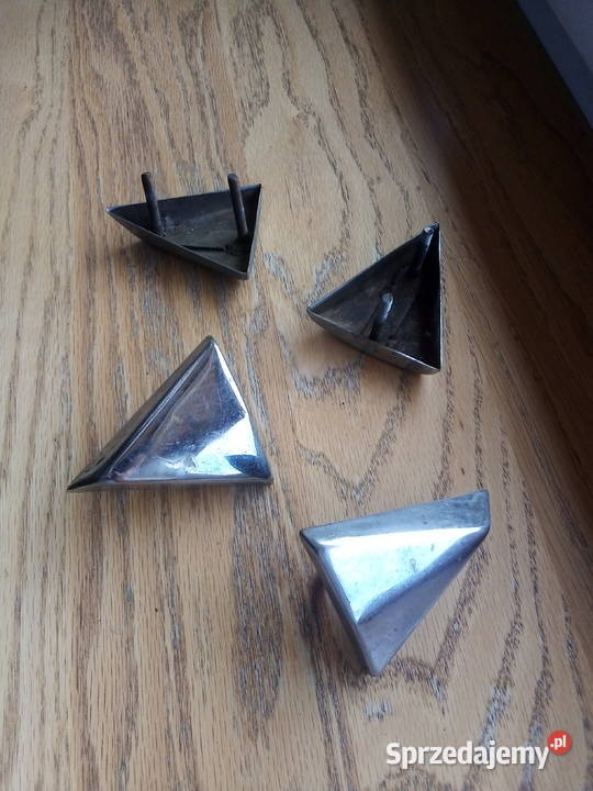 Znaczek na przód Farm Mot 250D logo Far Mot Farm Nowa Karczma