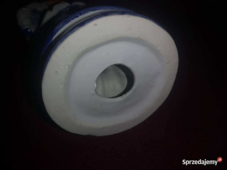 Figurka młodzieńca z koszykiem owoców Gdańsk