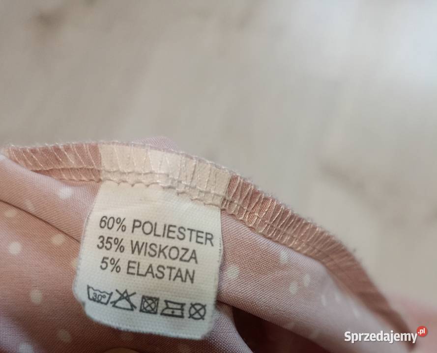 Elegancka bluzka z żabotem z długim rękawem Bochnia