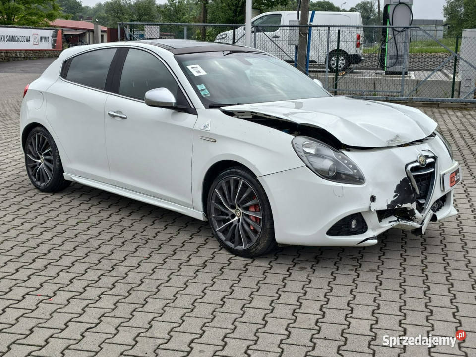 Alfa Romeo Giulietta quadrifoglio17 turbo 235 Hatchback