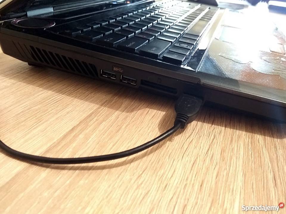 Laptop MSI GT683 i5 8GB RAM FHD