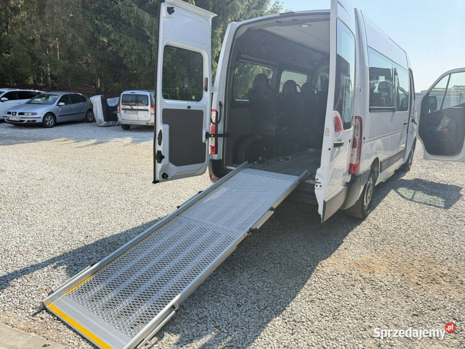 Renault Master 9osobowy średniak L2H2 inwalida nieuszkodzony Warszawa