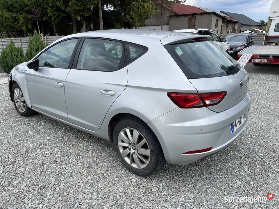 Seat Leon 16 tdi 104 uszkodzony Leon Milejów sprzedam