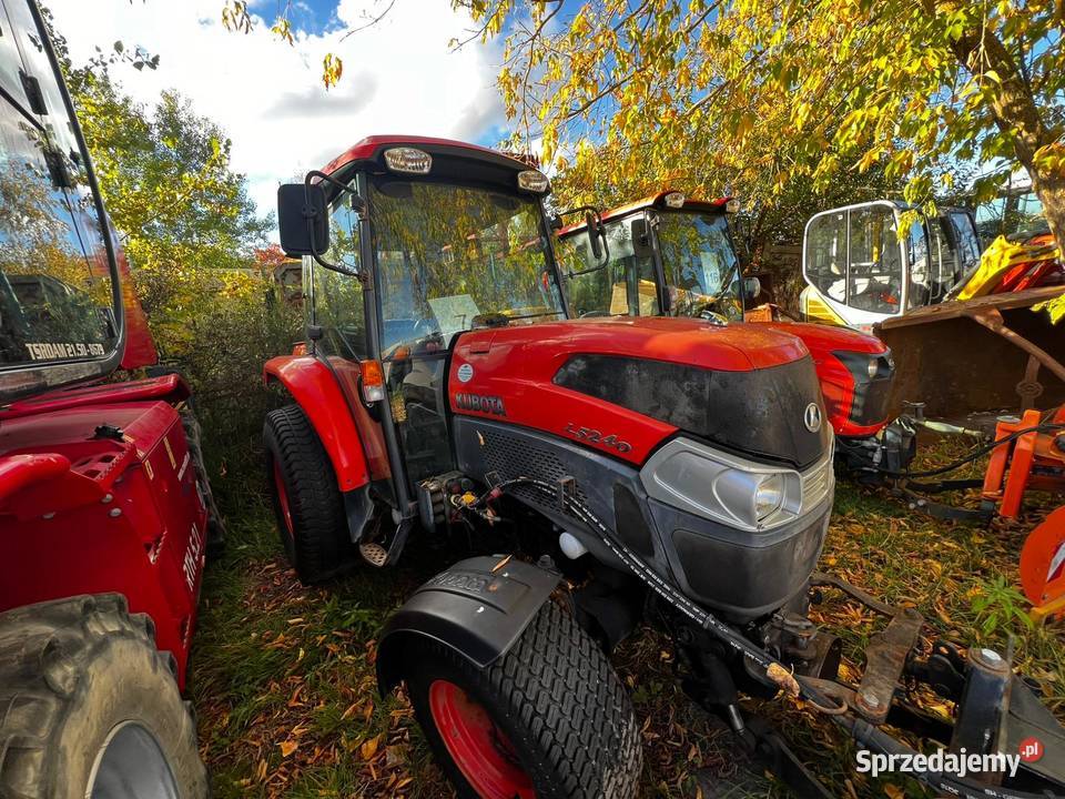Traktor Kubota L5240HST Kubota m7040 MANUAL Daltrozów
