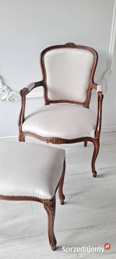 Stylowy jasny kremowy fotel krzesło Ludwik Szczecin