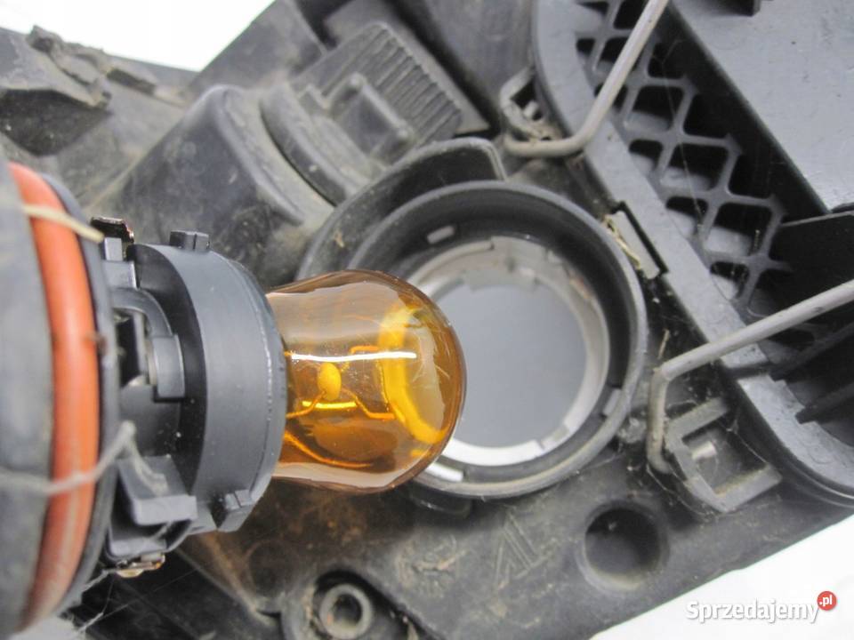 Volvo V50 LIFT S40 II lampa lewa przód 31299589 Lampy przednie Kielce sprzedam