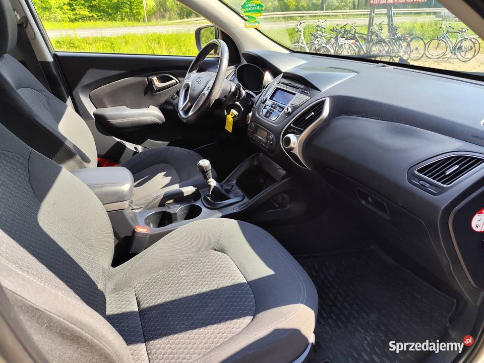 Hyundai ix 35 20 Benzyna oryginał lakier i serwisowany w ASO Wierzchosławice sprzedam