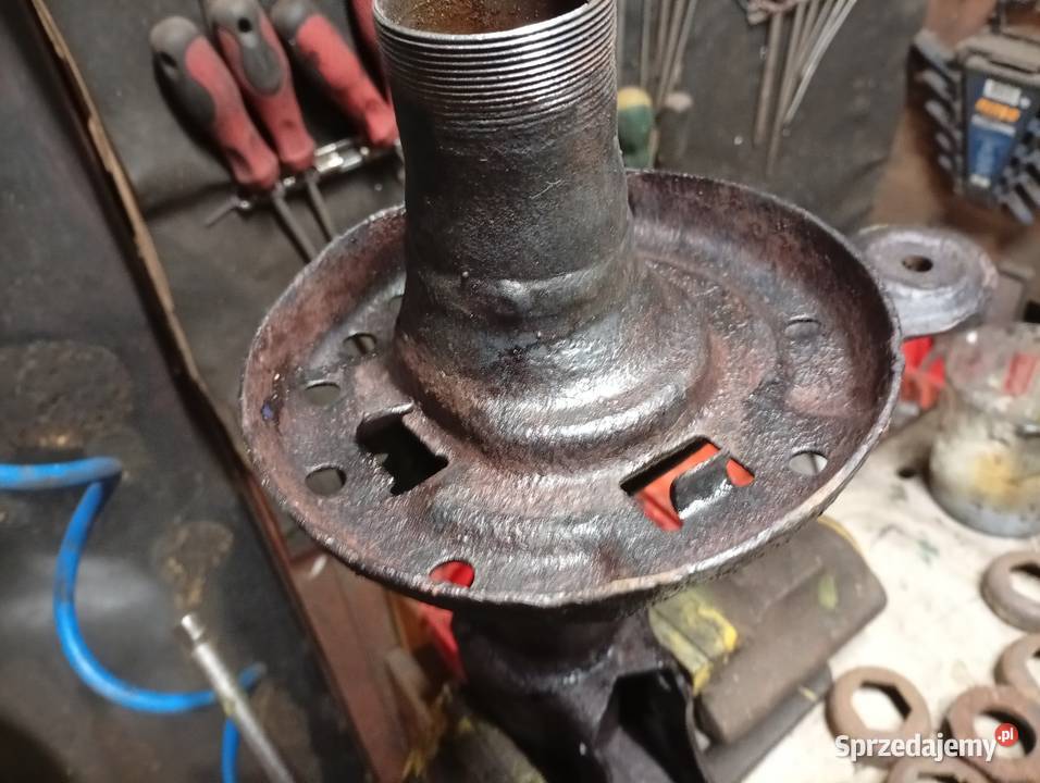 Obudowy amortyzatorów golenie audi 80 b4 Gorlice