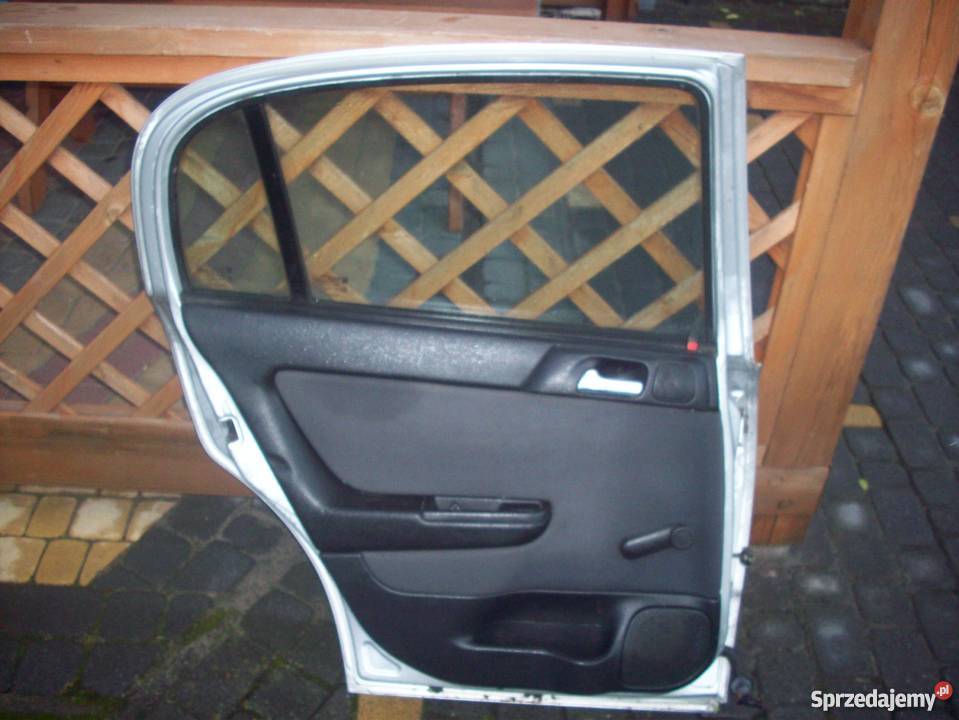 Drzwi kompletne do Opel Astra II G Hatchback Wieluń sprzedam