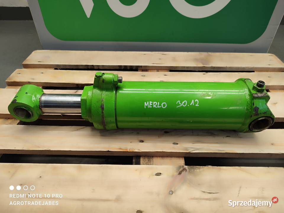Siłownik hydrauliczny poziomowania łyżki MERLO Wilkowo
