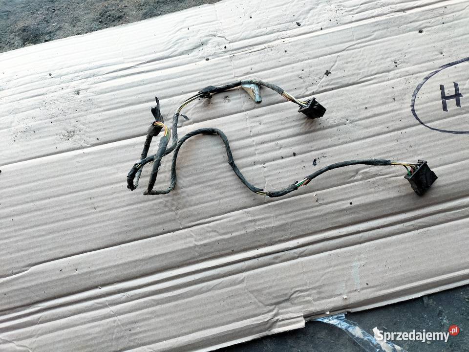 AUDI 80 B3 B4 PRZEWÓD ELEKTRYCZNY LUSTERKA Pozostałe Kamień-Kolonia