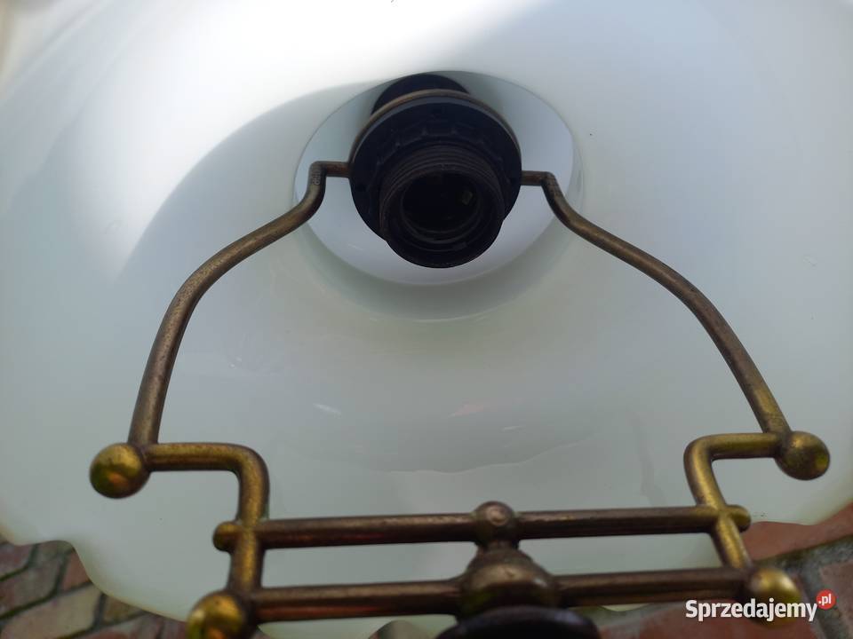 Żyrandol drewniany holenderski Szklany klosz Gawroniec