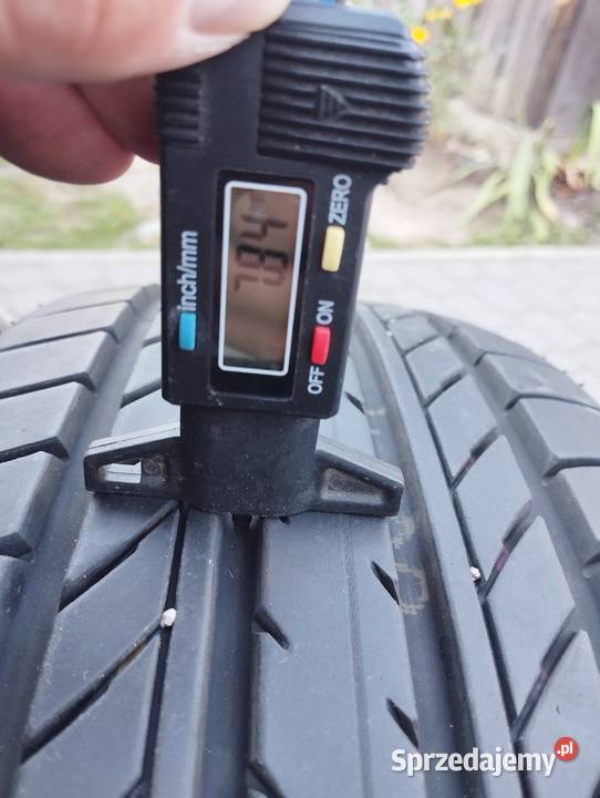 Opony letnie Yokohama 22560r17 bluearth e70 99h