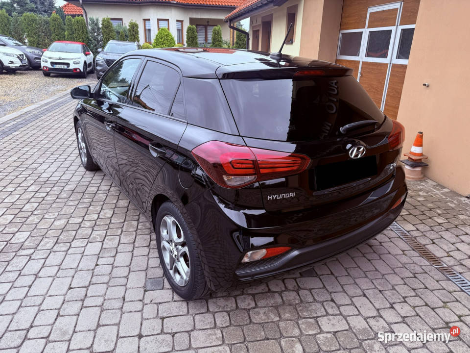 Hyundai i20 12 84 Klimatyzacja Kamera CarPlay II benzyna Orzech sprzedam