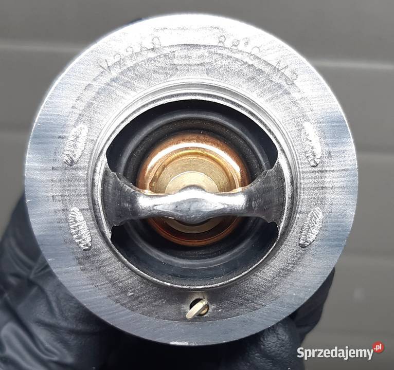 TERMOSTAT TOYOTA CARINA CELICA COROLLA HILUX