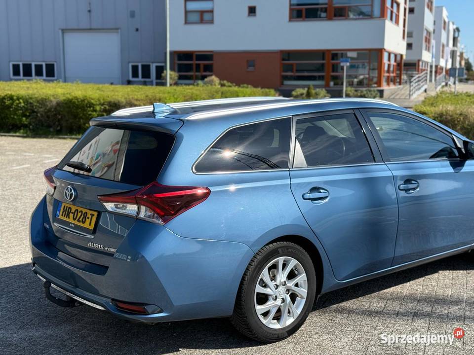 Toyota auris 18 hybryda panorama Motoryzacja