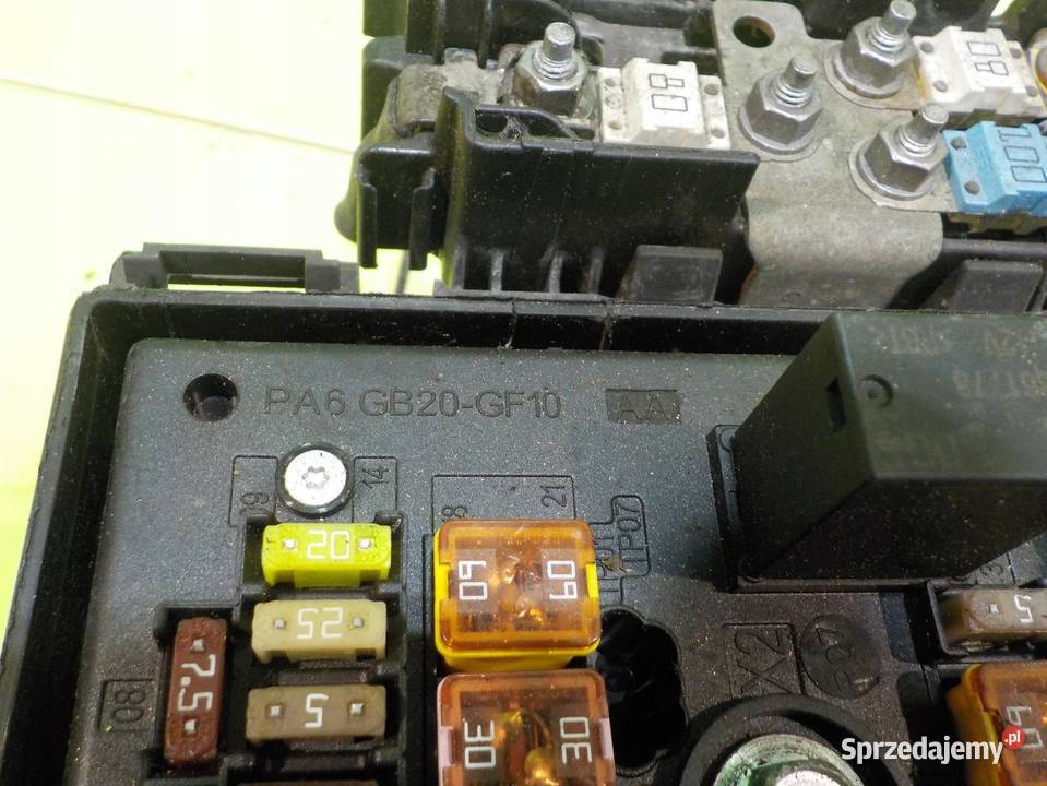 OPEL ZAFIRA C 14r 5D skrzynka bezpiecznikow Suków sprzedam