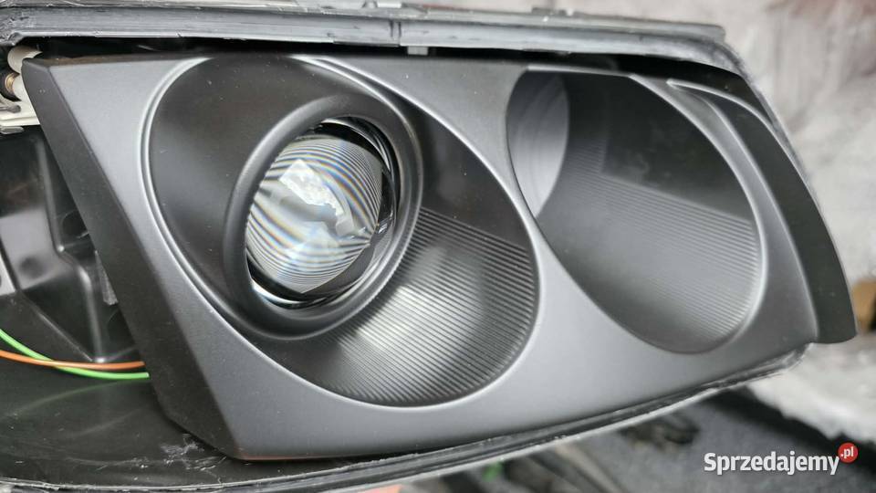 Adaptery pp do montażu soczewek BiLed VW Passat osobowe opolskie Kielcza