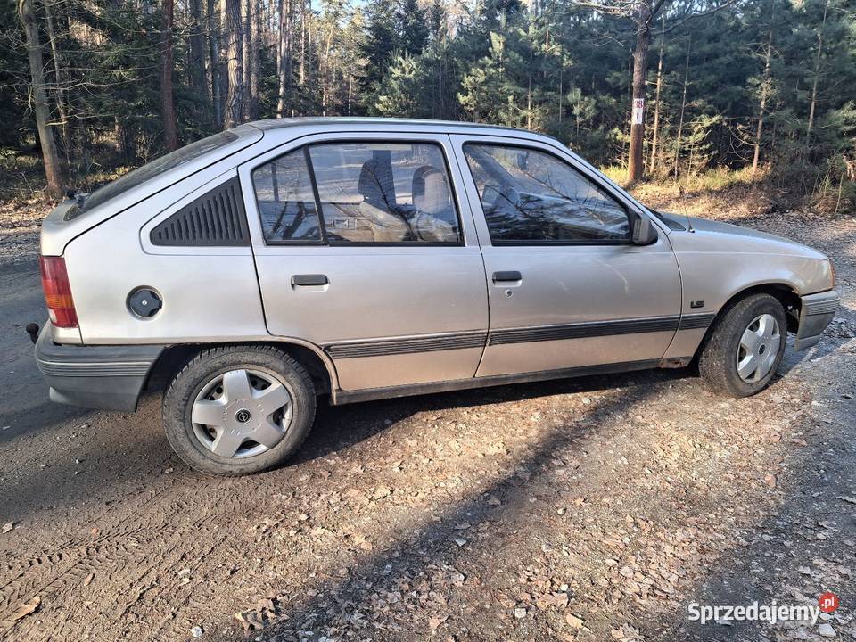 Opel Kadett 16 benzyna Automat Wieruszów