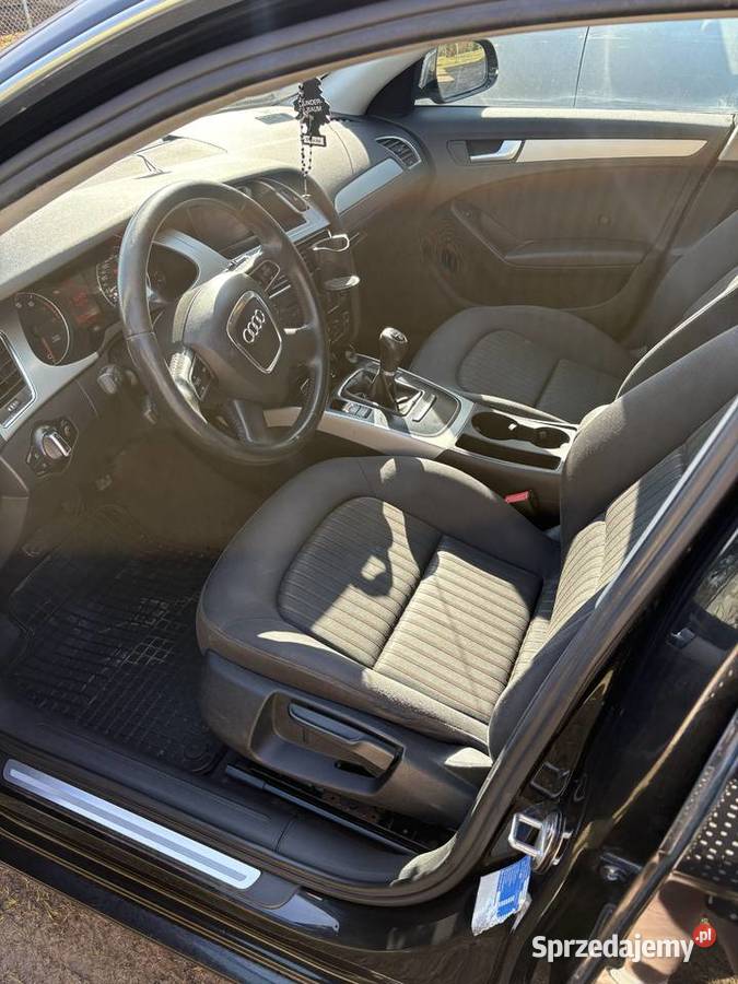 Audi A4 B8 18 TFSI 2010 wielofunkcyjna kierownica A4