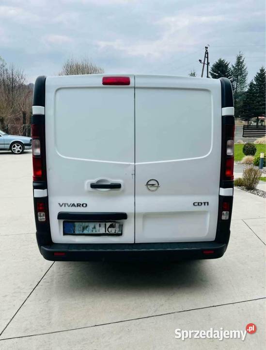 Opel Vivaro long 16 120 2017r chłodnia komputer pokładowy Opel Dęba