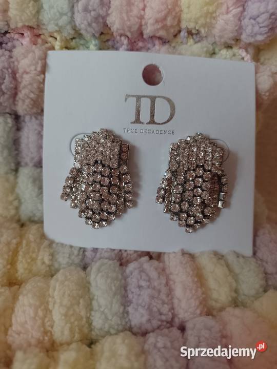 Bogato zdobione kolczyki ślubnewieczorowe z Kraków