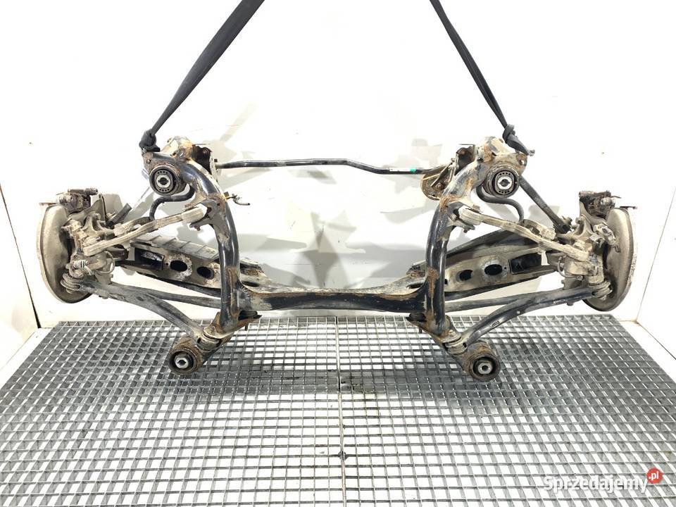 BELKA TYŁ AUDI A4 B9 Kombi TYLNA ZAWIESZENIA