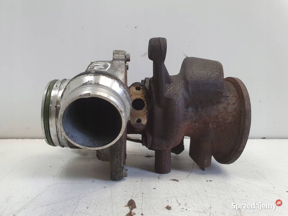 Volvo V60 20 D2 TURBOSPRĘŻARKA turbo 31380130 osobowe