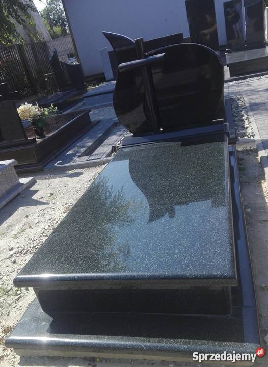 Nagrobki granitowe nagrobek Lublin Dymowskiego