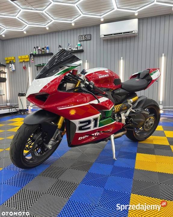 Ducati Panigale V2 Troy Bayliss 1836