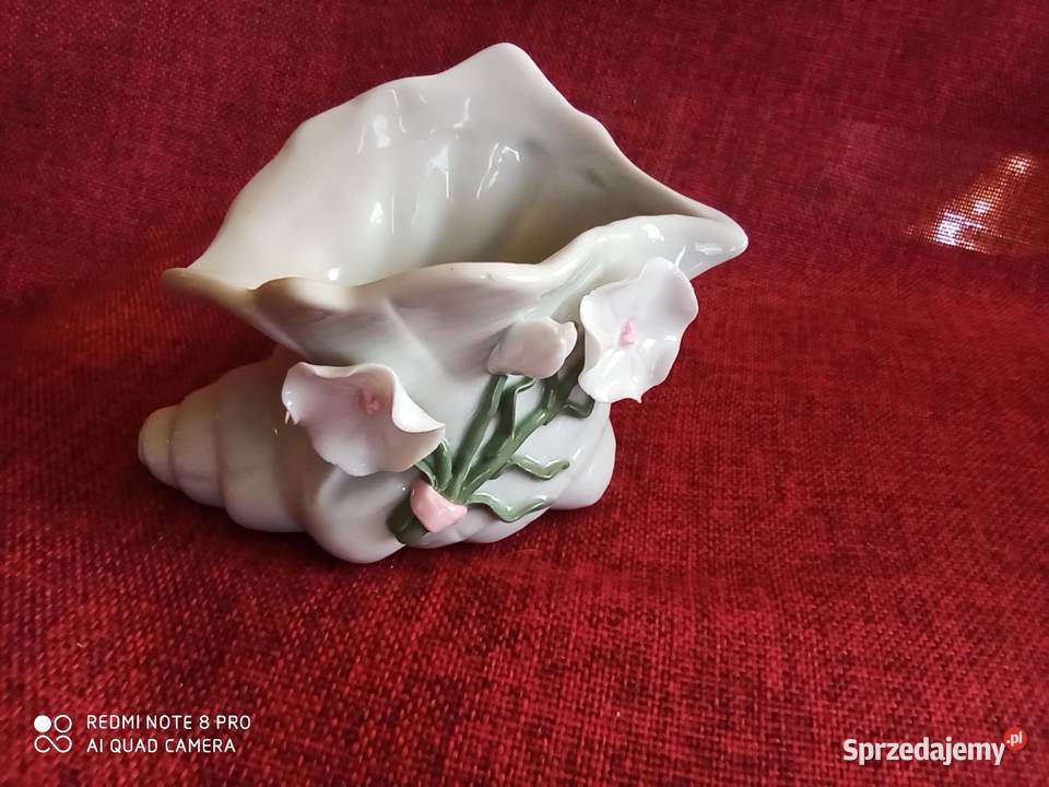 Muszla porcelanowa SygNaczyńko wazonik Biała Porcelana i szkło Gdańsk