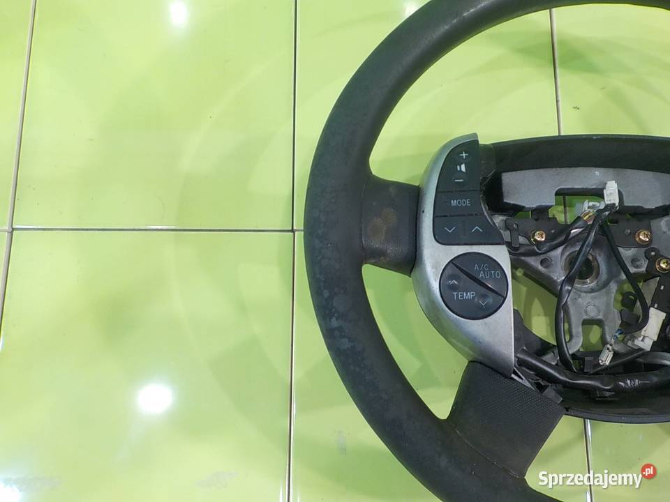 TOYOTA PRIUS II 15 VVTI 04r HB 5D kierownica Suków