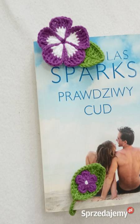 Zakładka do książki wykonana na szydełku