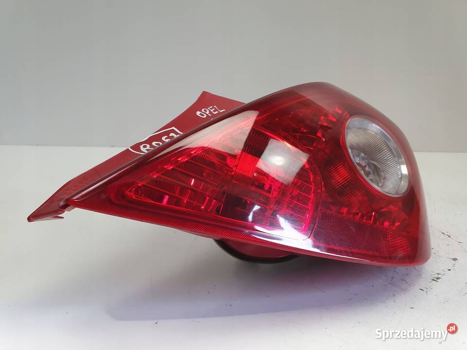 LAMPA PRAWA Opel Corsa D 3 drzwi TYLNA prawy tył