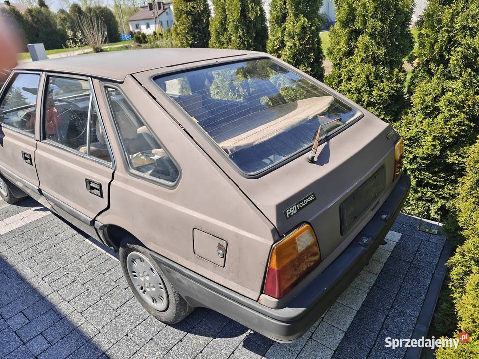Polonez Caro 16 1992 czarne tablice bez rdzy Bieździadka