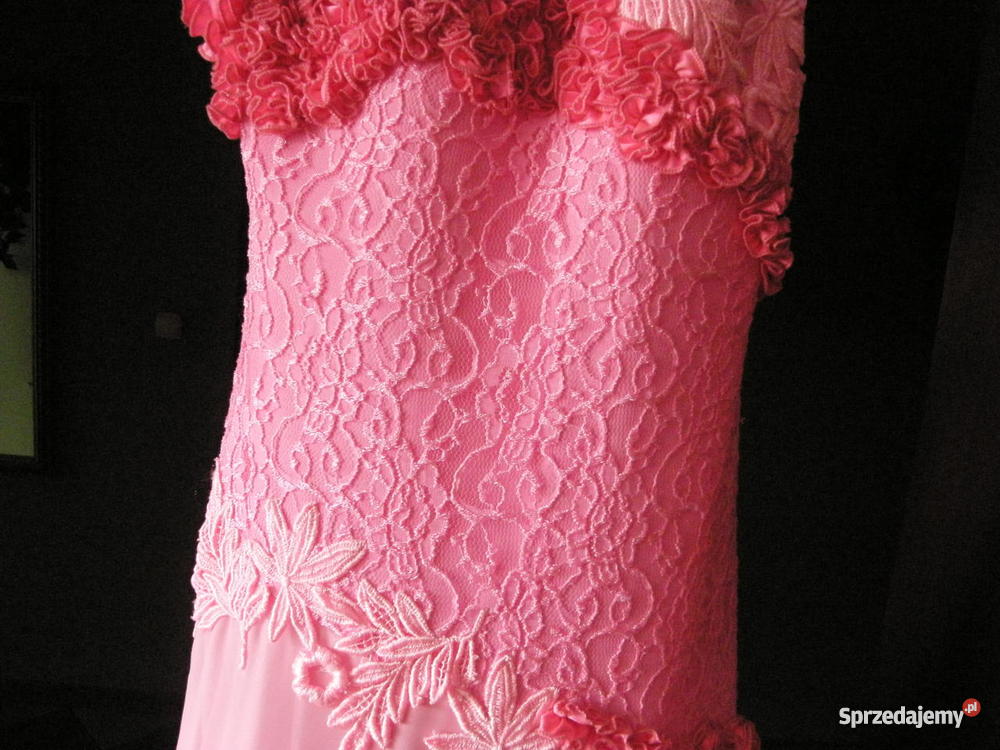 Suknia do standardu klasa E D C