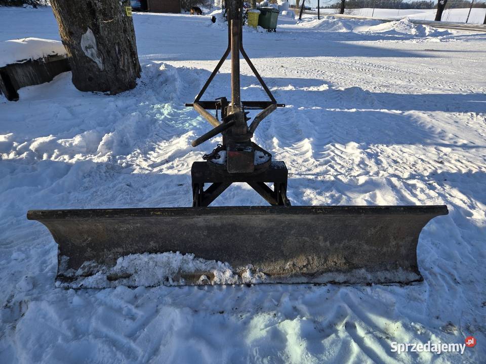 Pług do śniegu z obrotowym lemieszem Szołtany