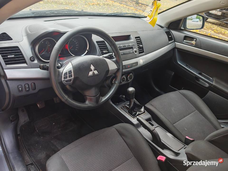 Mitsubishi Lancer IX sedan 16 benzyna MIVEC Ostrowiec Świętokrzyski