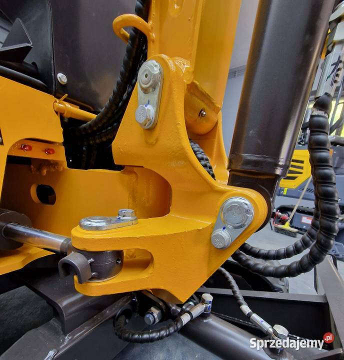 Mini Koparka Berger Kraus BK800BS skrętne ramie pełny VAT Nowy Sącz