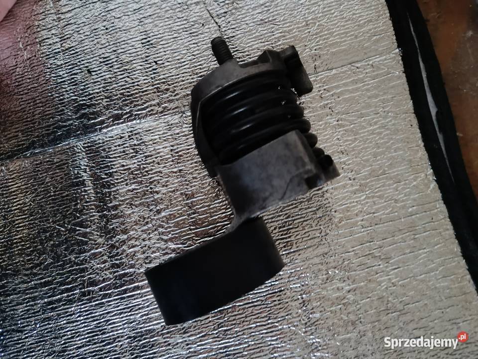 Napinacz paska wielorowkowego BMW e81 e87 20B Jawor