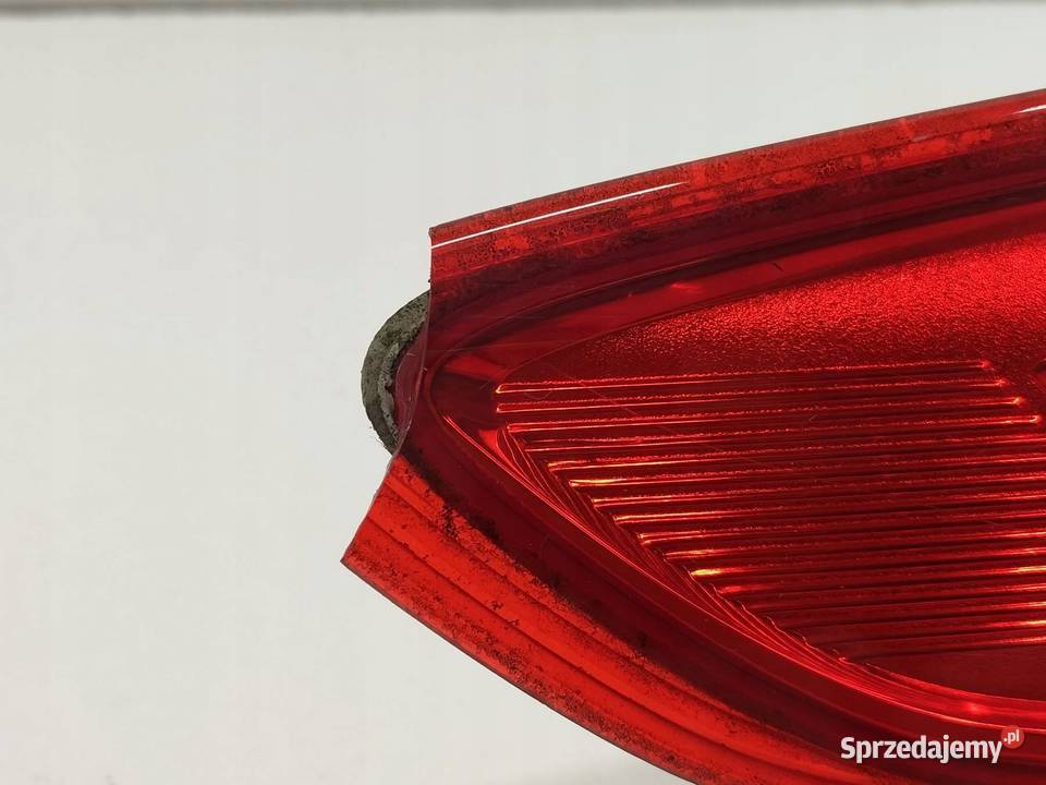 LAMPA TYŁ LEWA KOMBI Ford Focus Mk3 20102019 osobowe świętokrzyskie
