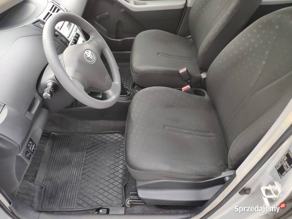 Toyota Yaris II 2006 10 benzyna ogłoszenie małopolskie Kraków