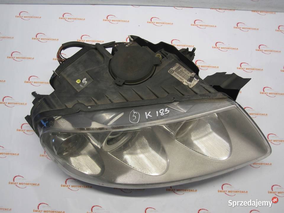 VW TOUAREG I 06r lampa prawa przód 7L6941016CG osobowe Kielce sprzedam