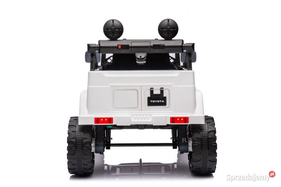 BAWIBUS auto na akumulator TOYOTA FJ CRUISER 4x4 Myszków